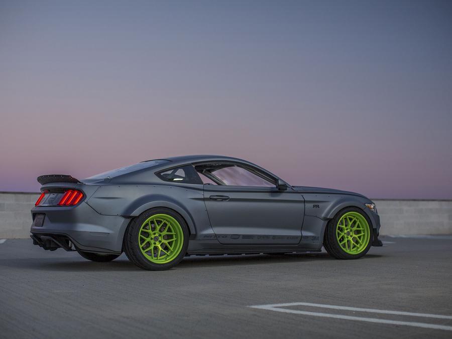  Ford Mustang RTR Spec 5 Concept 2015 года  (фото 4 из 11)